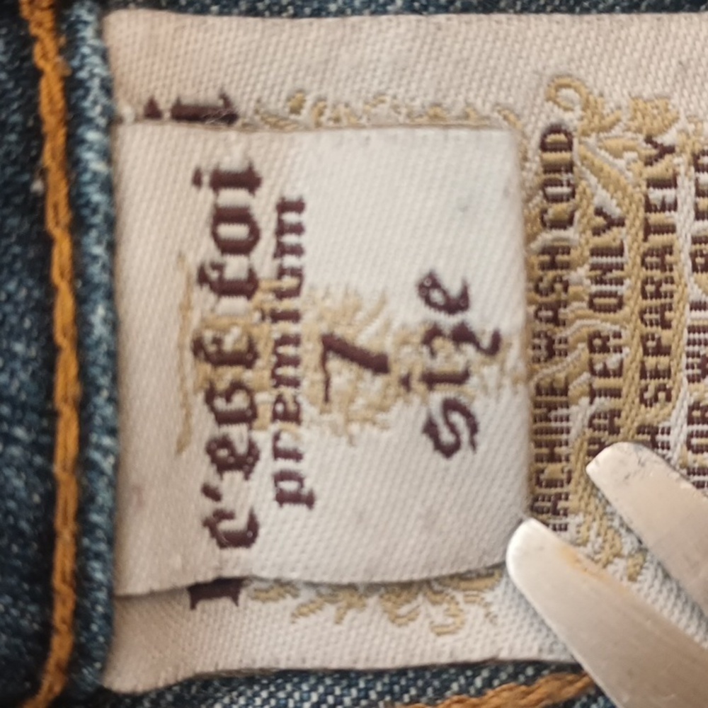C'est Toi Low Rise Bootcut Jeans - Picture 5 of 9